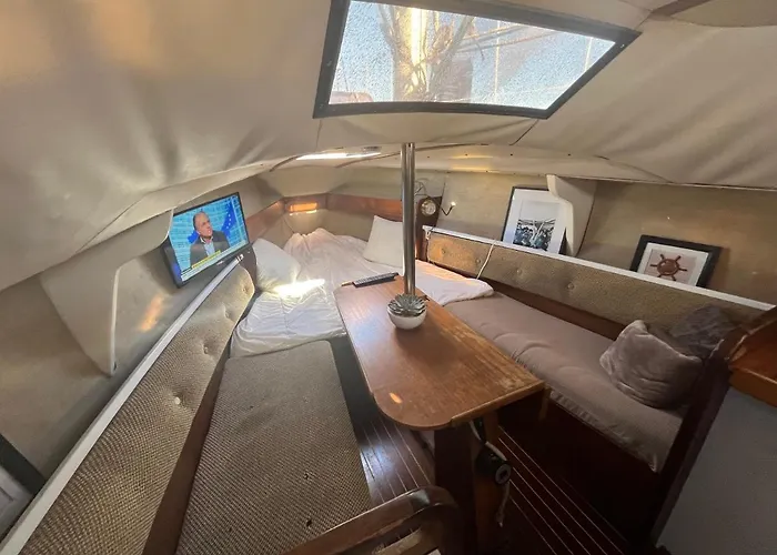 Voilier Loc 船上ホテル ドーヴィル