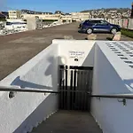 Ботель Voilier Loc