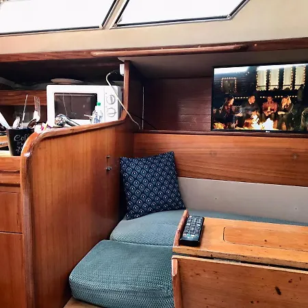 Voilier Loc 보트호텔 *